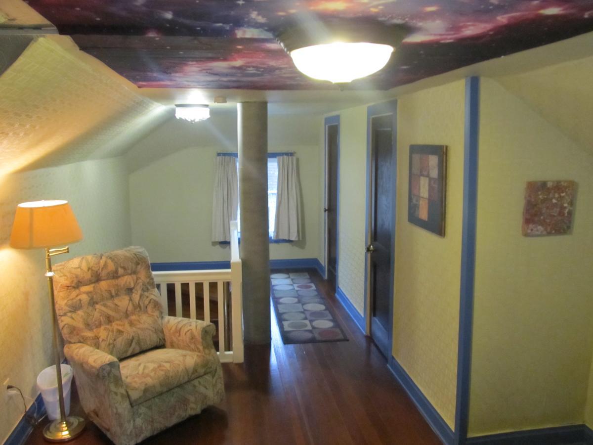 Covered By Faith Rentals -Storybook Home โรเชสเตอร์ ภายนอก รูปภาพ