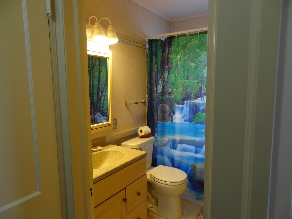 Covered By Faith Rentals -Storybook Home โรเชสเตอร์ ภายนอก รูปภาพ